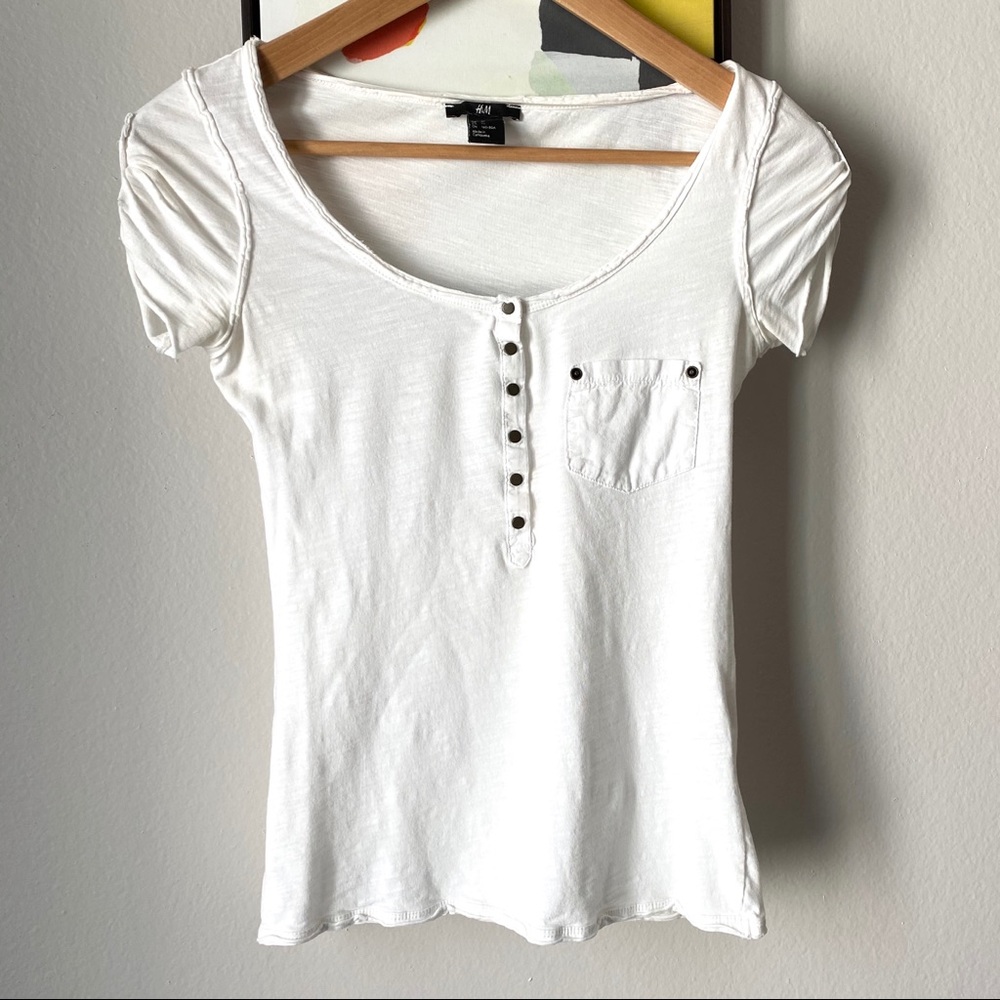H&M White T-shirt with Button Detail